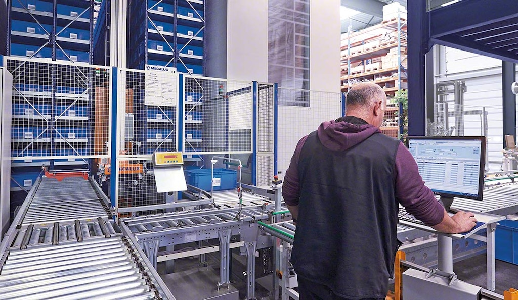 El sistema automático miniload potencia el rendimiento de la bodega e-commerce