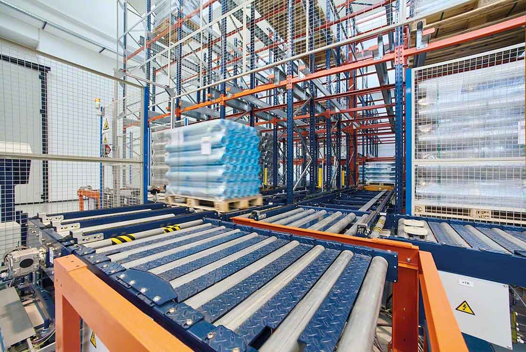 La automatización del movimiento de cargas reduce los ‘lead times’ del almacén, mejorando la rotación de los productos La automatización del movimiento de cargas reduce los ‘lead times’ del almacén, mejorando la rotación de los productos