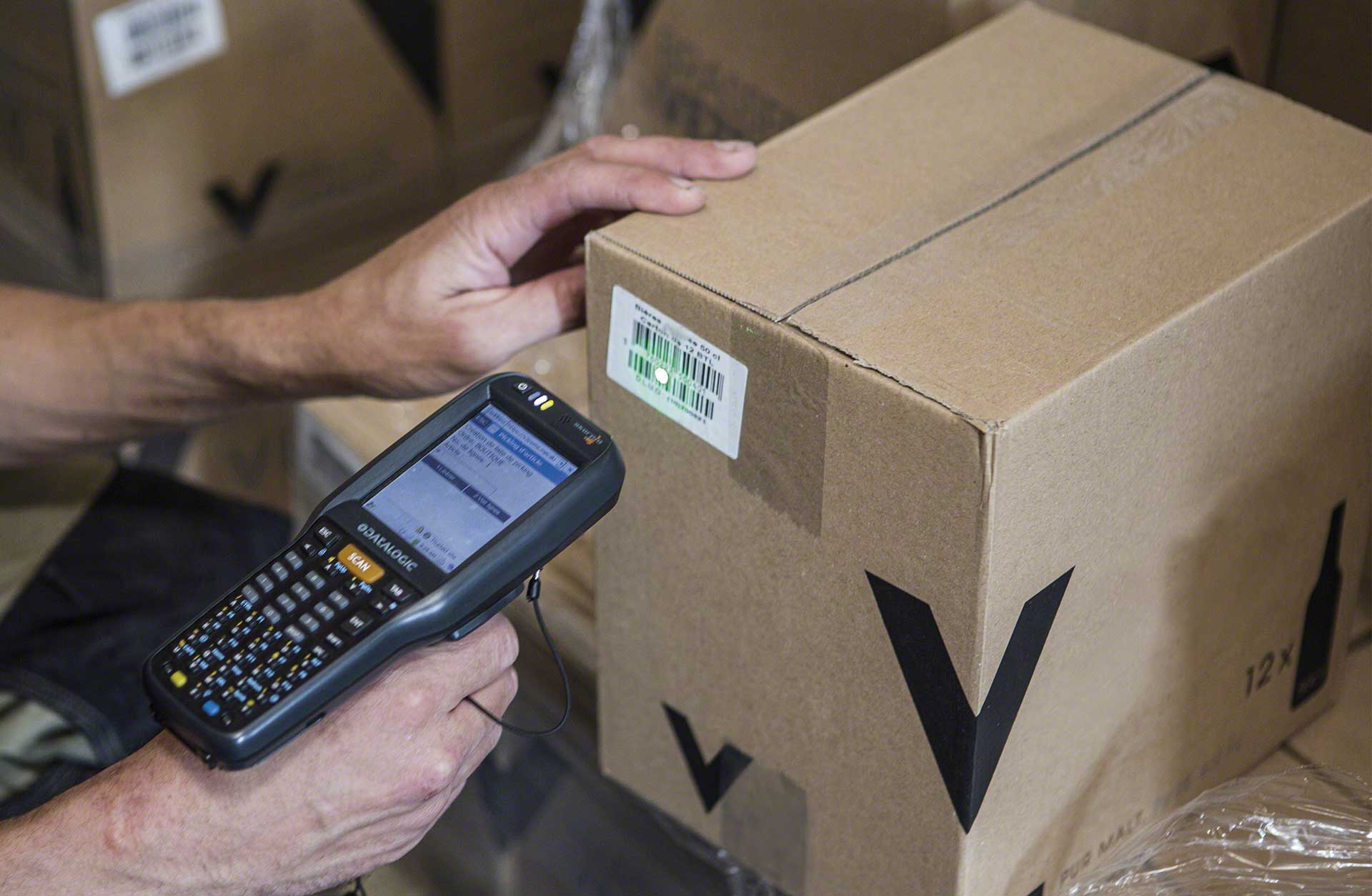 El marketing logístico se marca la satisfacción del cliente como objetivo El marketing logístico se marca la satisfacción del cliente como objetivo