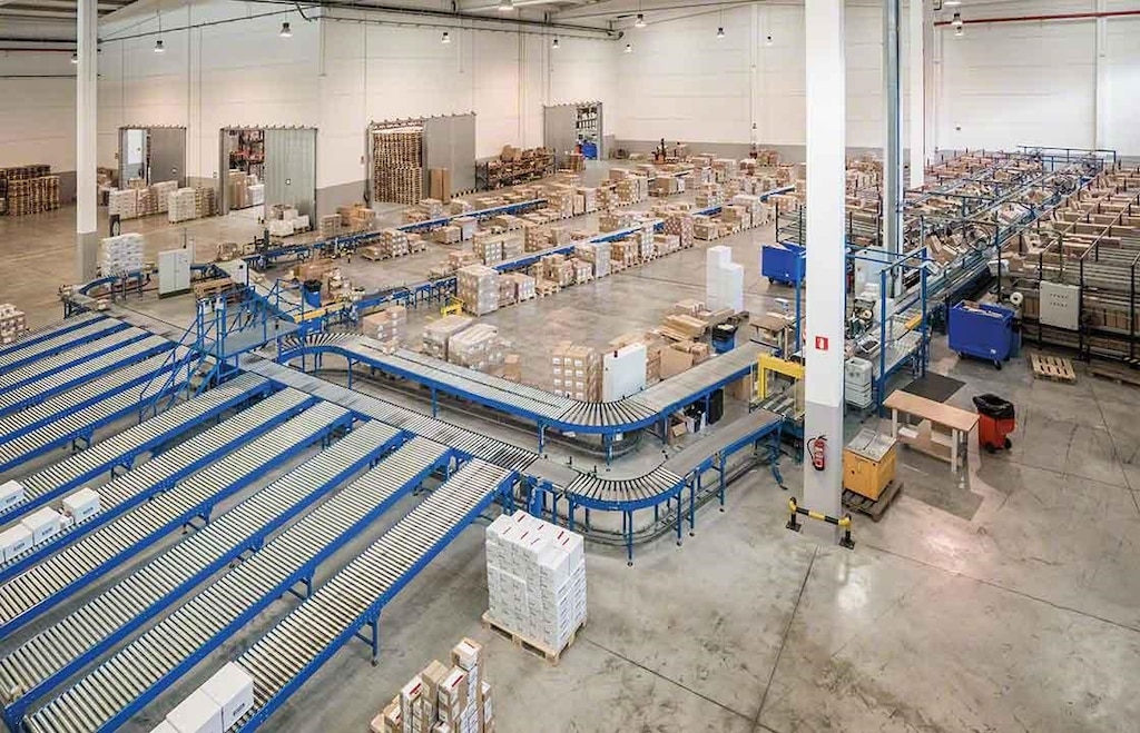 Organizar adecuadamente las distintas áreas de la bodega es imprescindible para realizar una correcta gestión de devoluciones Organizar adecuadamente las distintas áreas de la bodega es imprescindible para realizar una correcta gestión de devoluciones