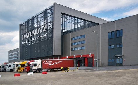 Ceramika Paradyż refuerza su apuesta por las últimas tecnologías con su nueva bodega automática autoportante en Polonia Ceramika Paradyż refuerza su apuesta por las últimas tecnologías con su nueva bodega automática autoportante en Polonia