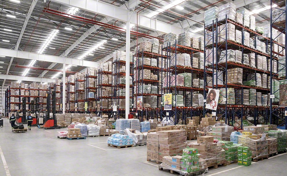 Estanterías selectivas equipan el nuevo centro de distribución de Unilever en Uruguay Estanterías selectivas equipan el nuevo centro de distribución de Unilever en Uruguay