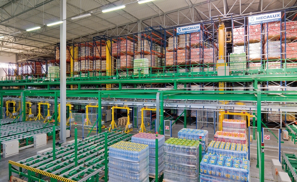 Mecalux ha construido una bodega automática con una capacidad de almacenaje de 18.000 estibas en un área de 7.000 m²