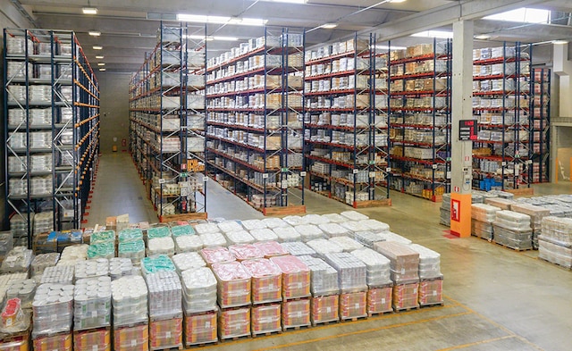 El nuevo centro de distribución de Cromology tiene 22.000 m² y capacidad de almacenaje para 35.000 estibas