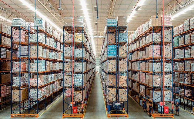 Armazém Mateus ha equipado su centro de distribución en Brasil con estanterías selectivas de Mecalux