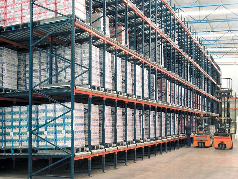 Almacén para corporación dedicado al sector alimentario.