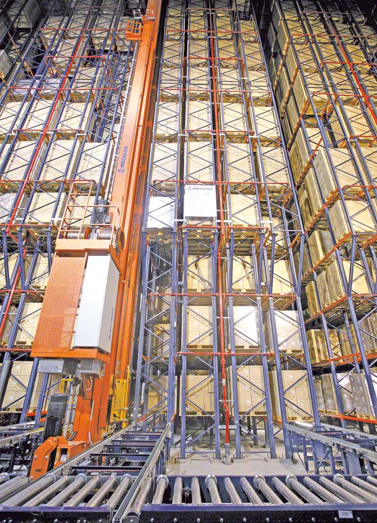 Almacén autoportante para el sector farmacéutico.