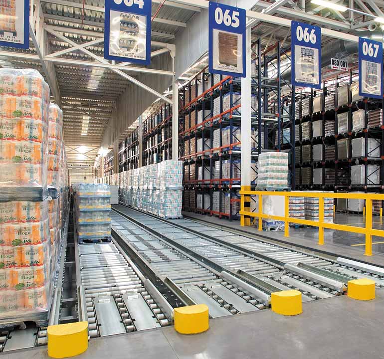 Bodega para centro de distribución de la alimentación