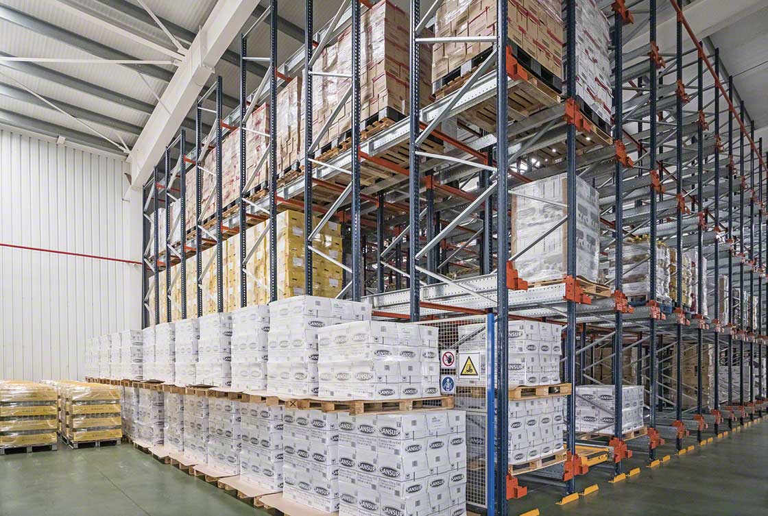 Estanterías drive-in y Pallet Shuttle fue la solución para el almacén de Aceites Toledo