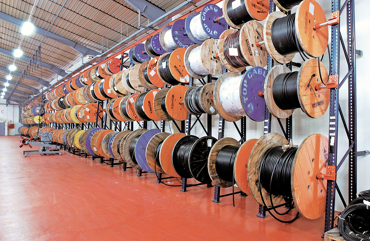 Bobinas para almacenamiento de cables