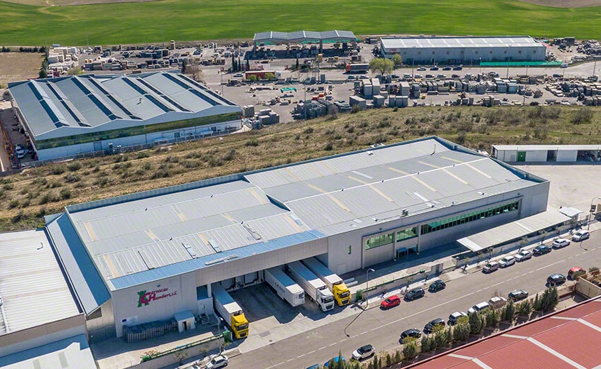 Máxima capacidad y rentabilidad en la bodega automática frigorífica de Cárnicas Chamberí Máxima capacidad y rentabilidad en la bodega automática frigorífica de Cárnicas Chamberí