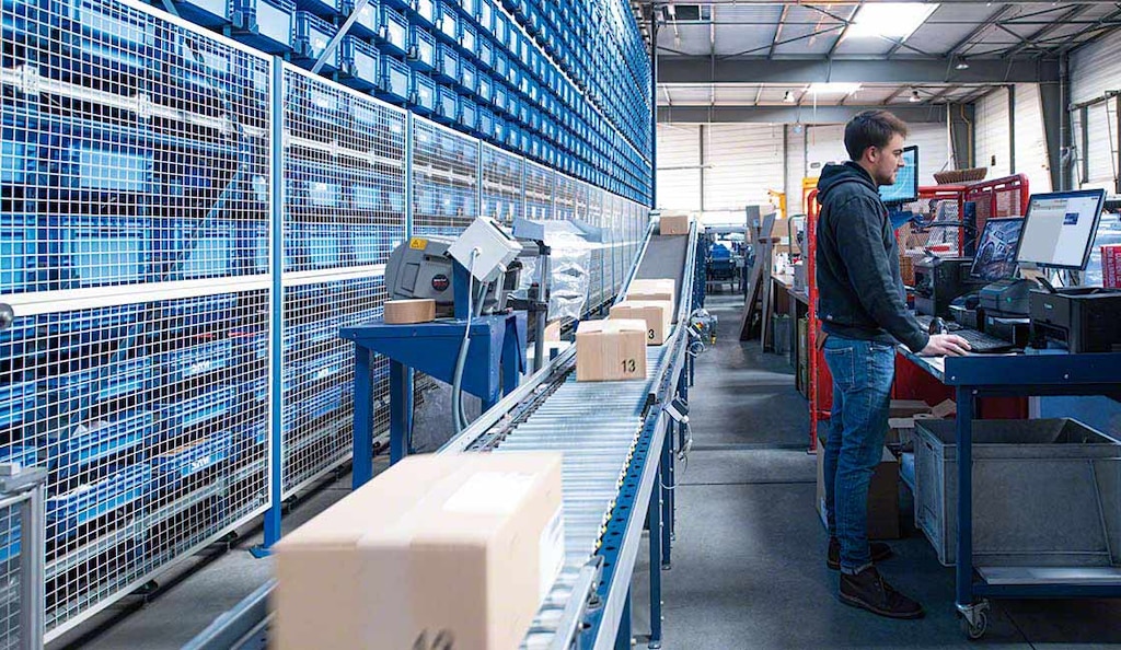 Mejorar el funcionamiento de la bodega con automatización puede reducir los costos logísticos