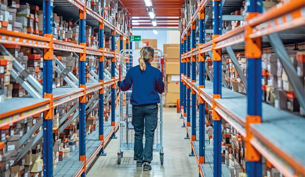 El picking en paralelo permite gestionar picos de demanda con mayor facilidad