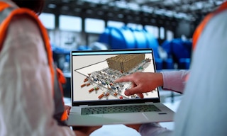 SCADA es un sistema informático para supervisar y controlar procesos industriales