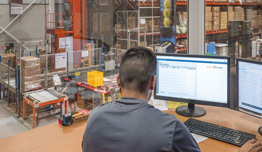 Un sistema WMS para logística de almacenes ayuda a implementar el modelo SCOR