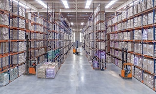 La seguridad de los montacargas es esencial para el correcto funcionamiento de las operaciones de una bodega