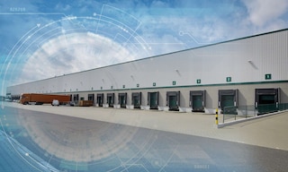 La tecnología aplicada a los muelles de carga de camiones agiliza el proceso de carga y descarga La tecnología aplicada a los muelles de carga de camiones agiliza el proceso de carga y descarga