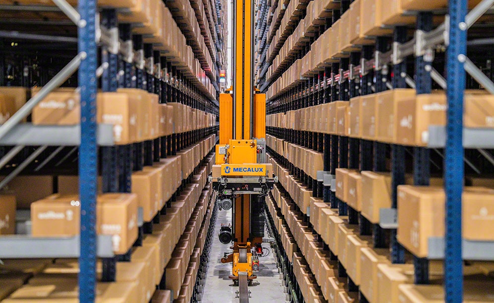 Bodega automatizada para cajas en las instalaciones de Wallbox