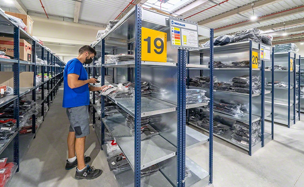 Multi Carrier Shipping Software dirige el empaquetado de los pedidos Multi Carrier Shipping Software dirige el empaquetado de los pedidos