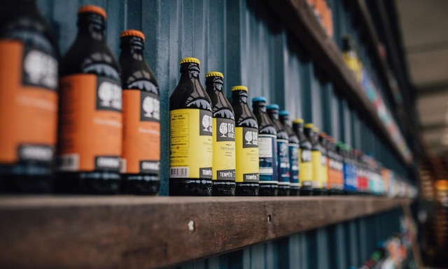 Los operarios de Doctor Gab’s emplean terminales de radiofrecuencia para el WMS