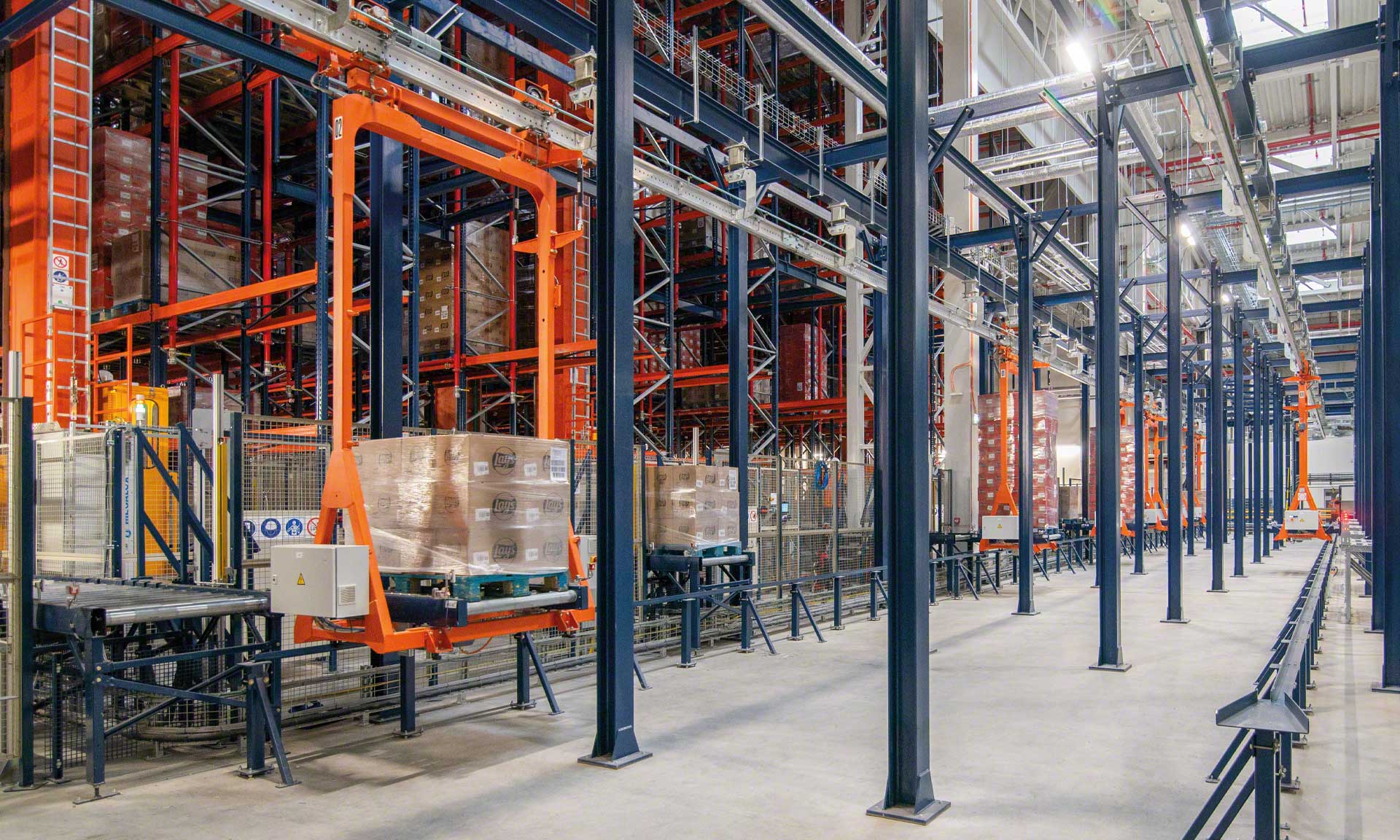 PepsiCo instala su primera bodega automatizada en Polonia con Mecalux PepsiCo instala su primera bodega automatizada en Polonia con Mecalux