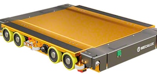 La plataforma de elevación permite transportar las estibas por el interior de los canales